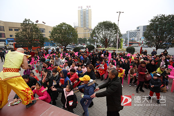 常德市德天廣告有限公司,品牌設(shè)計(jì),活動策劃,影視攝制,廣告設(shè)備租賃,媒體廣告推廣,