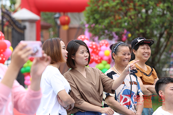 常德市德天廣告有限公司,品牌設計,活動策劃,影視攝制,廣告設備租賃,媒體廣告推廣,